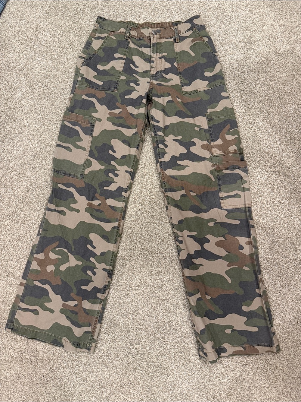 No Boundaries women’s  Camo Cargo Joggers - Green/Brown/Black